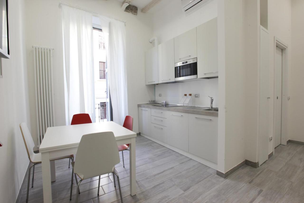 Amazing Apartment In City Center With Balcony Milano Esterno foto