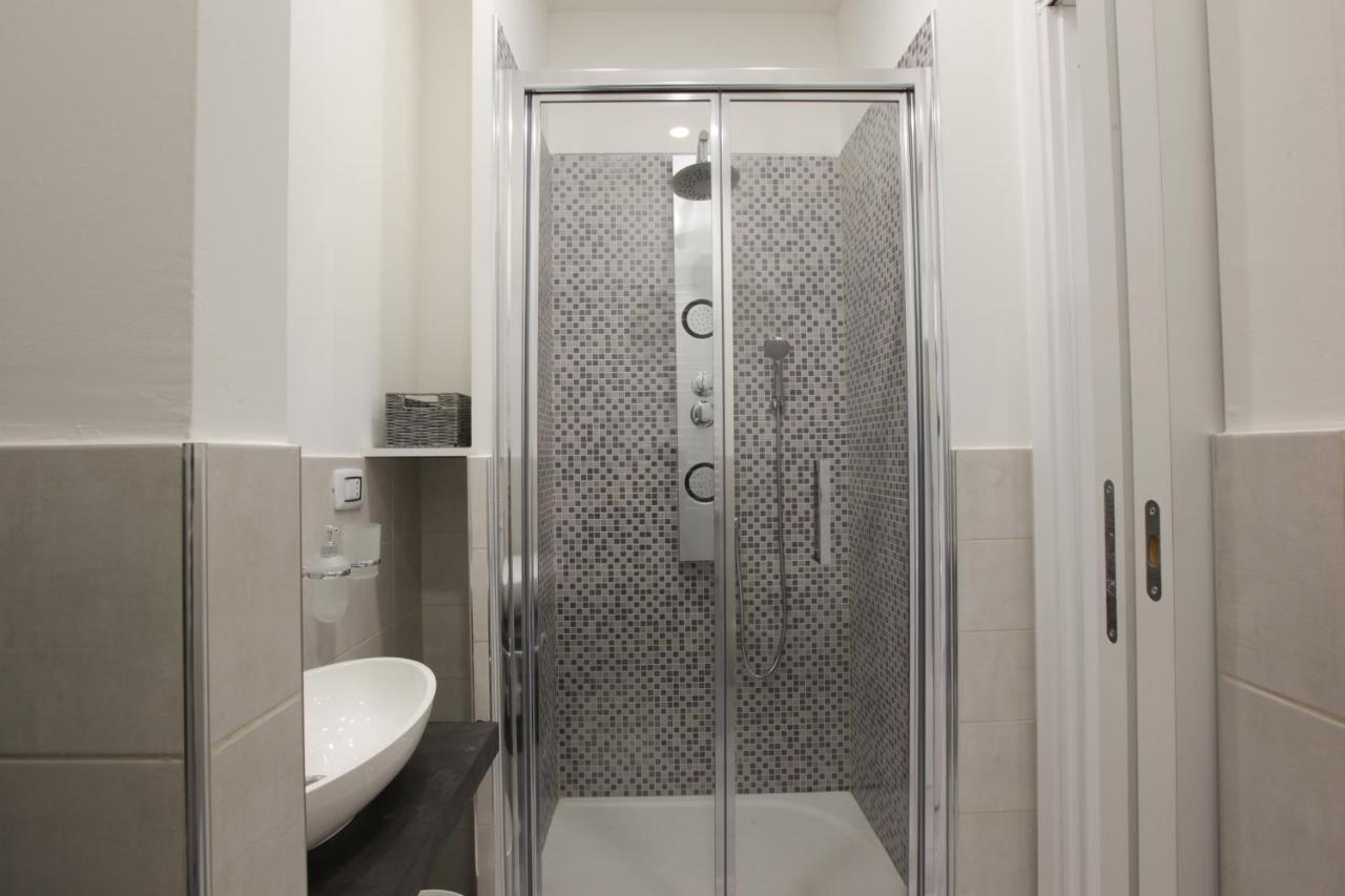 Amazing Apartment In City Center With Balcony Milano Esterno foto