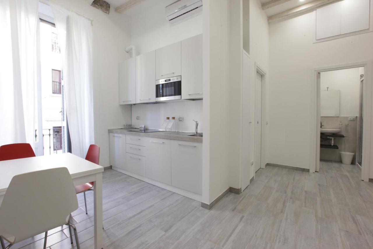Amazing Apartment In City Center With Balcony Milano Esterno foto