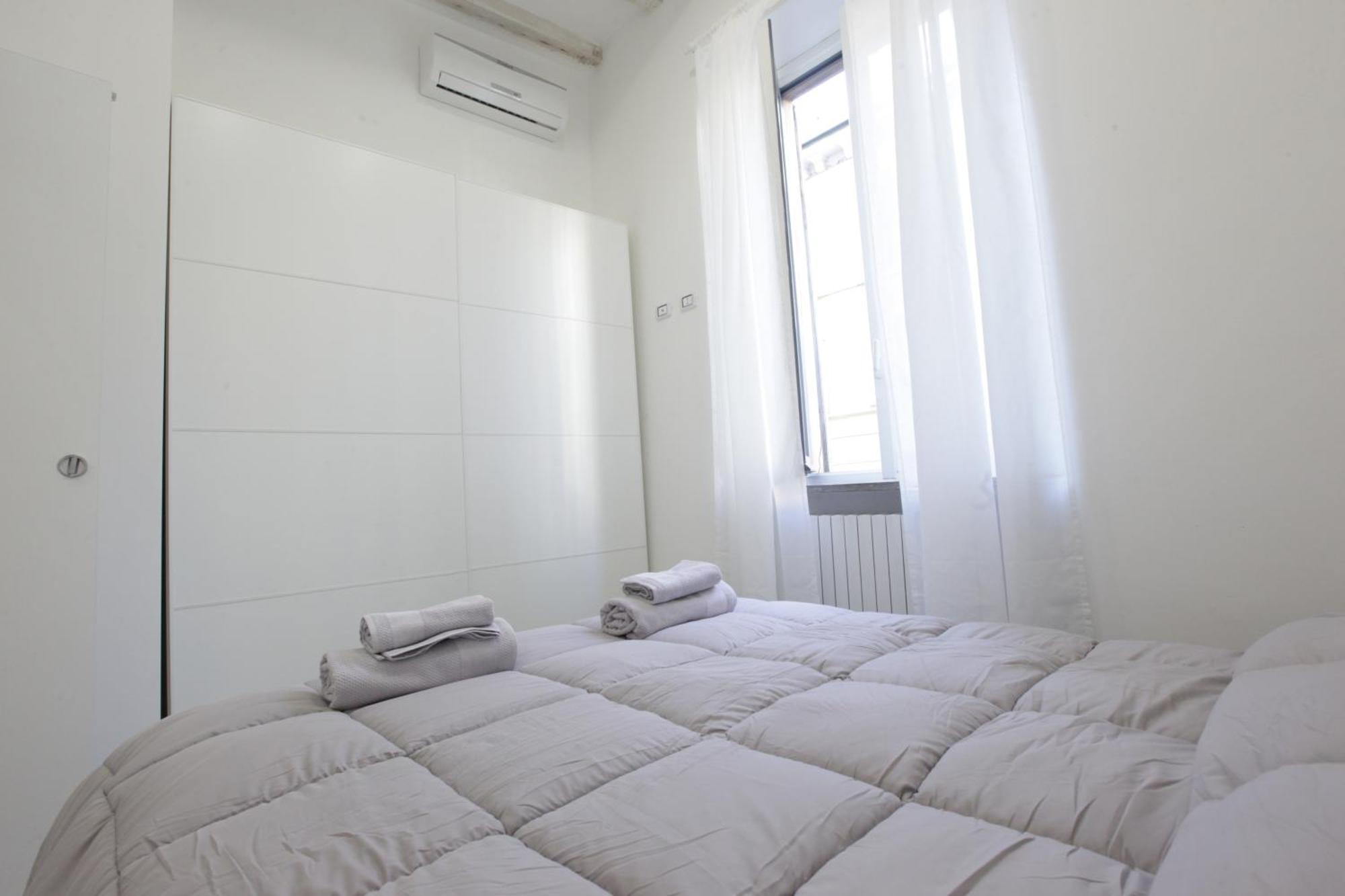 Amazing Apartment In City Center With Balcony Milano Esterno foto