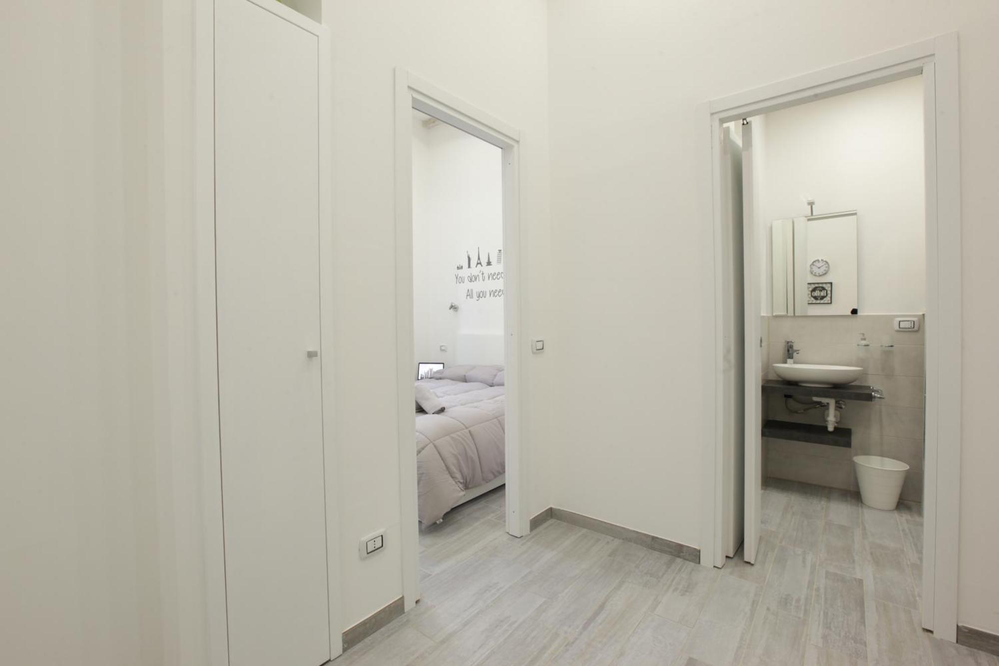 Amazing Apartment In City Center With Balcony Milano Esterno foto