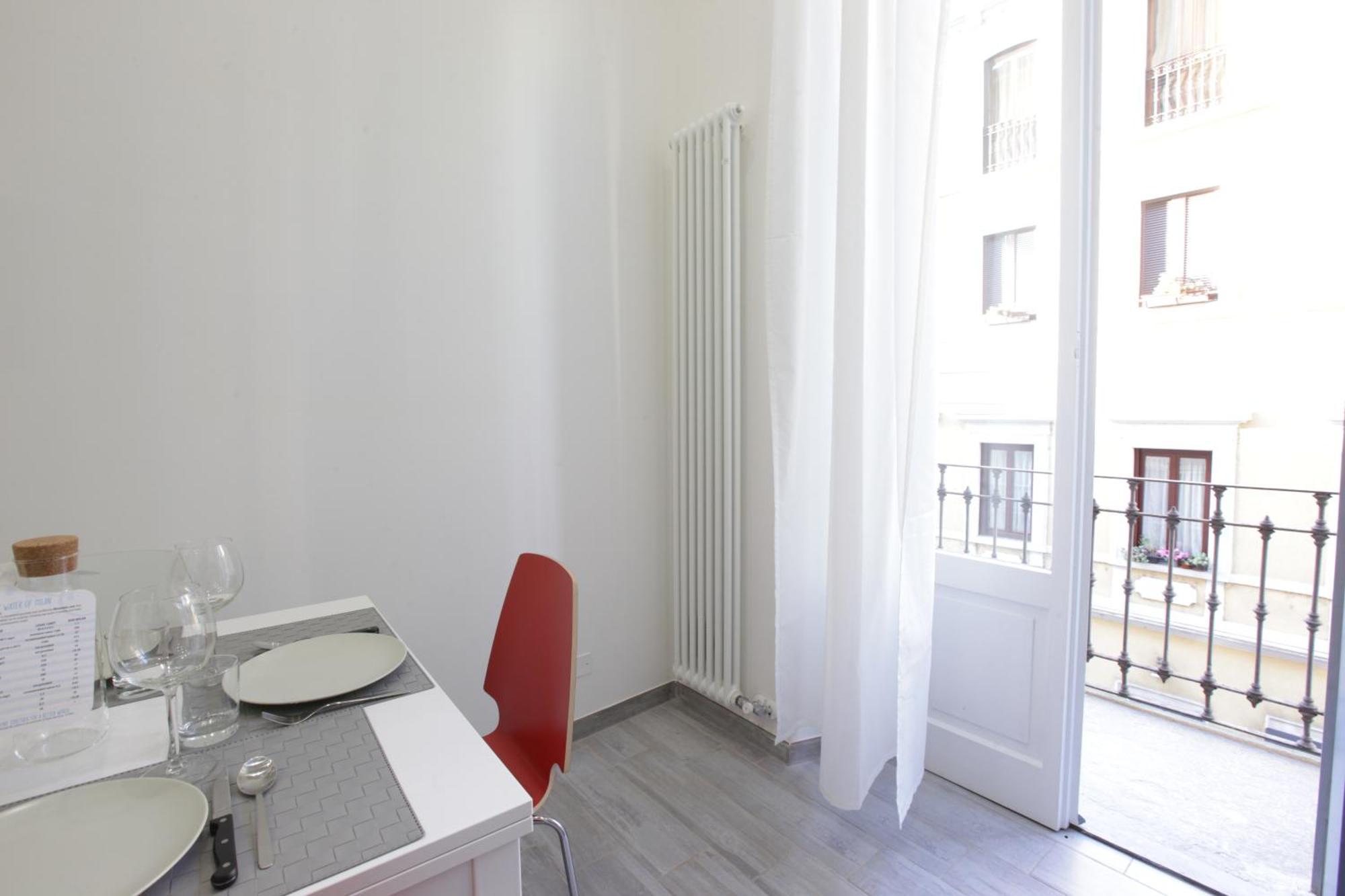 Amazing Apartment In City Center With Balcony Milano Esterno foto